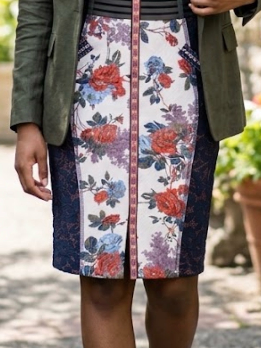 Byron Lars Beauty Mark Mixed Media Multicolor Floral Brocade Pencil Skirt, Sz 2